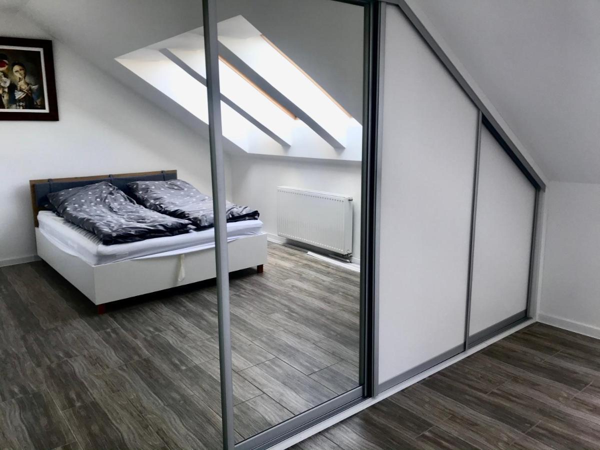 Apartament Julia Skierniewice Esterno foto